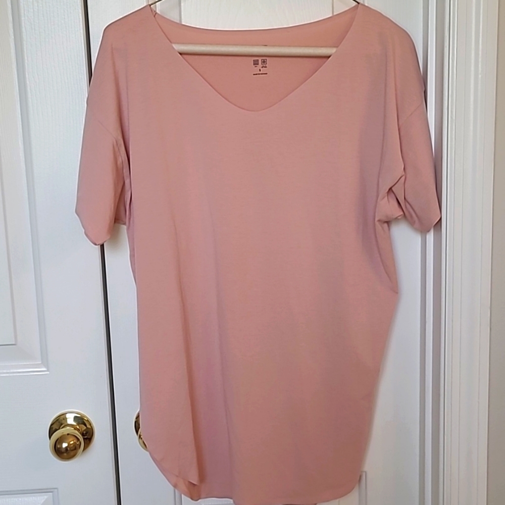 Uniqlo AIRism Seamless V-Neck Long T-Shirt Color Dusty Pink Size S
